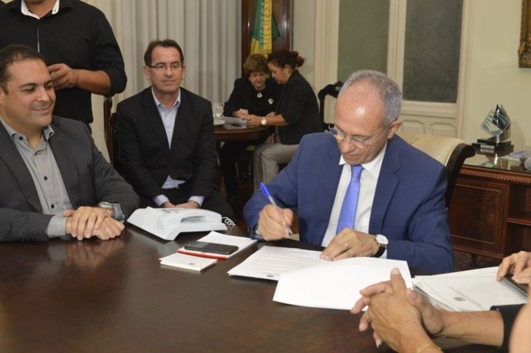 Gratuidade passagem - 0112 - Fred - f3ad35d1-c839-48e9-aa32-865f74e40b65