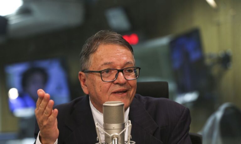 _eduardo_luiz_goncalves_rios_neto_a_voz_do_brasil_mcajr_abr_1509220940