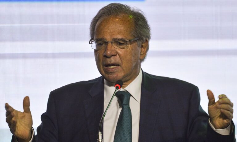 paulo-guedes-telebrasil_mcamgo_abr_280620221818-9