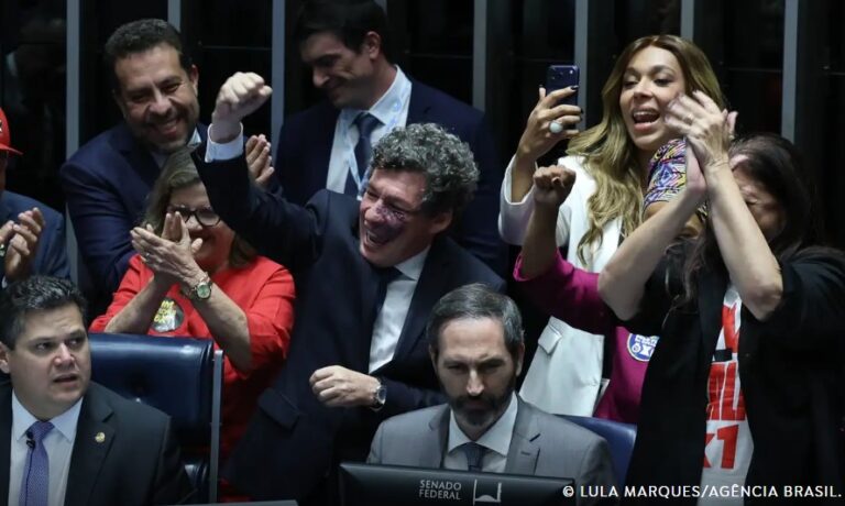SENADO